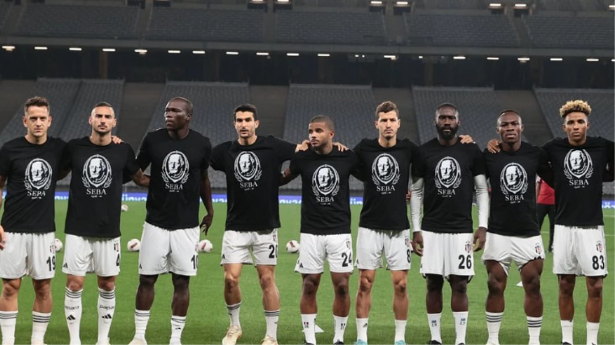 Beşiktaşlı Futbolculardan büyük vefa! Alana Süleyman Seba tişörtleriyle çıktılar
