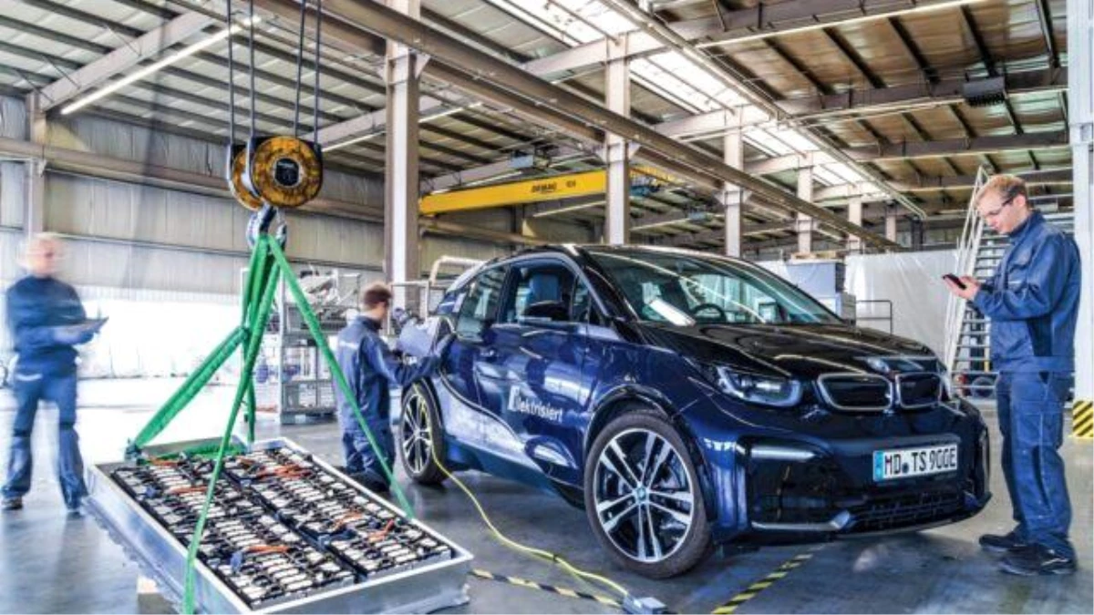 BMW, elektrikli arabalar için batarya tesisi kurdu