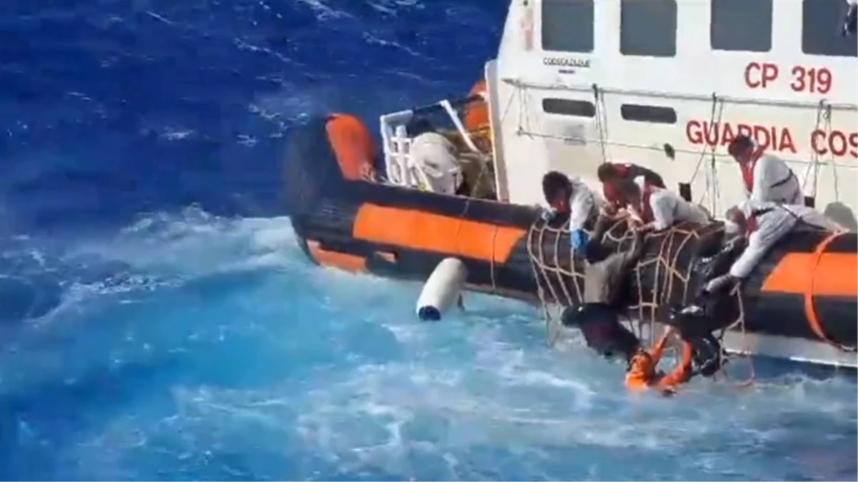 İtalya açıklarında göçmenleri taşıyan tekne battı: 41 kişi ömrünü yitirdi