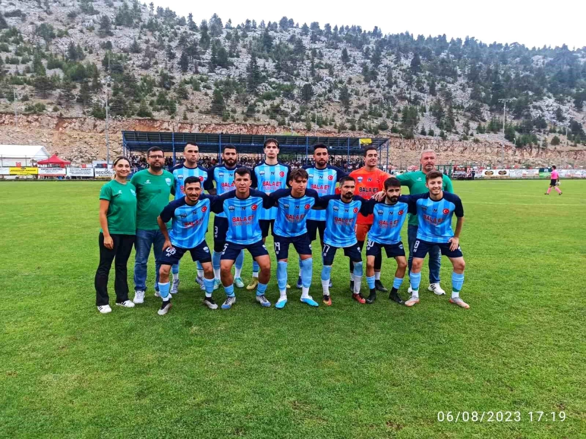 Klâsik Kızıldağ Yaylası Köylerarası Futbol Turnuvası'nda Yarı Final Heyecanı