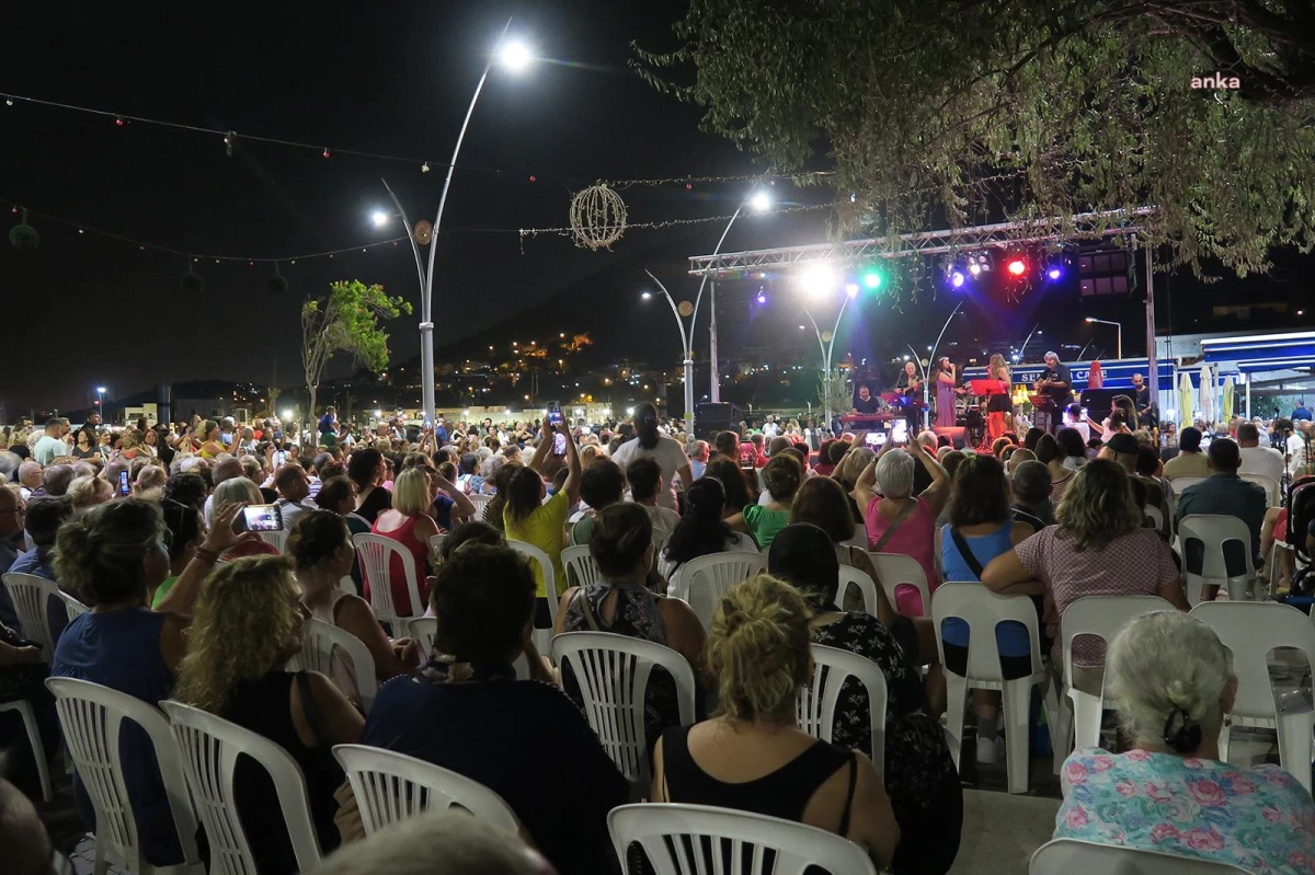 Küme Elia Foça Belediyesi Yaz Konserleri'nde Sahne Aldı