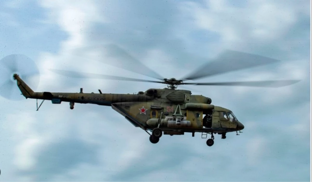 Rus helikopter pilotu içinde üç mürettebat bulunan Mi-8 tipi helikopter ile Ukrayna'ya kaçtı