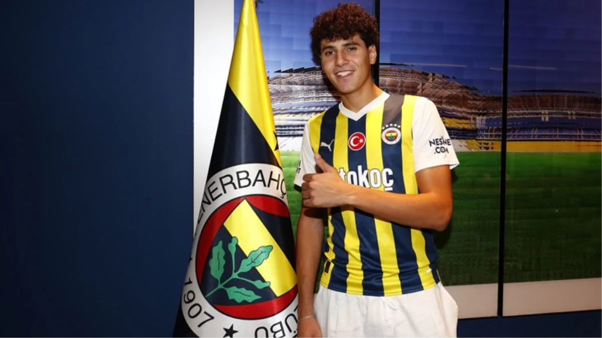 Son Dakika: Fenerbahçe, 2003 doğumlu Omar Fayed'i 4 yıllığına takımına kattı