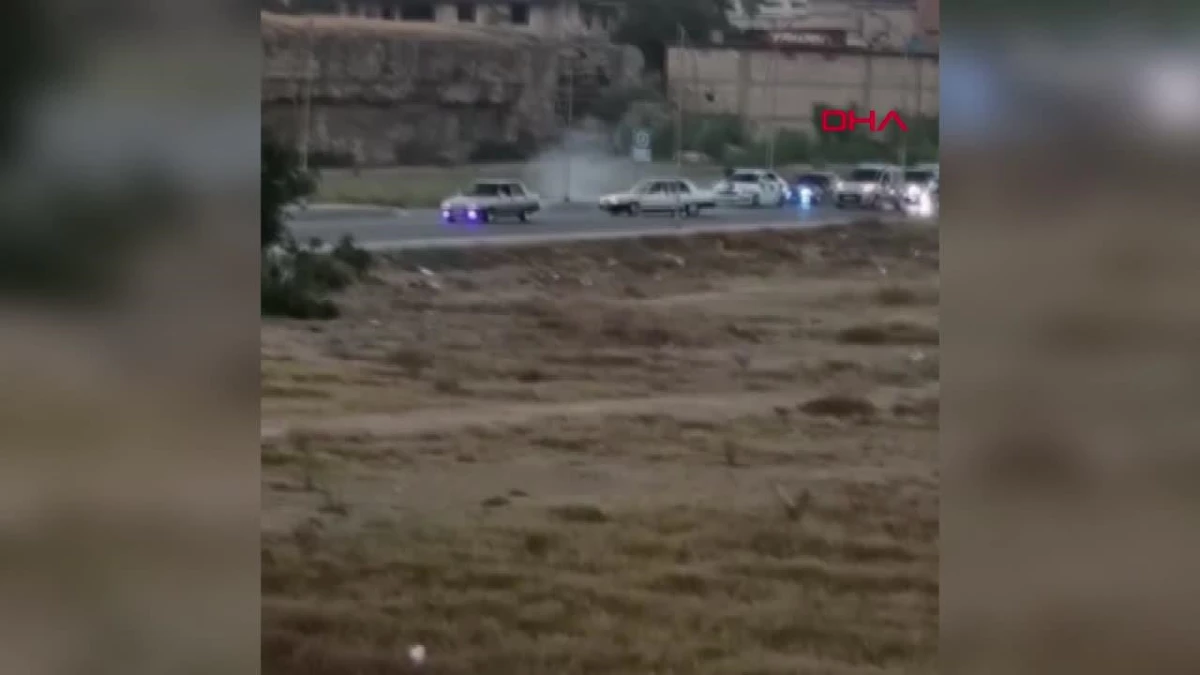Tarsus'ta drift atan şoför trafiği kesti