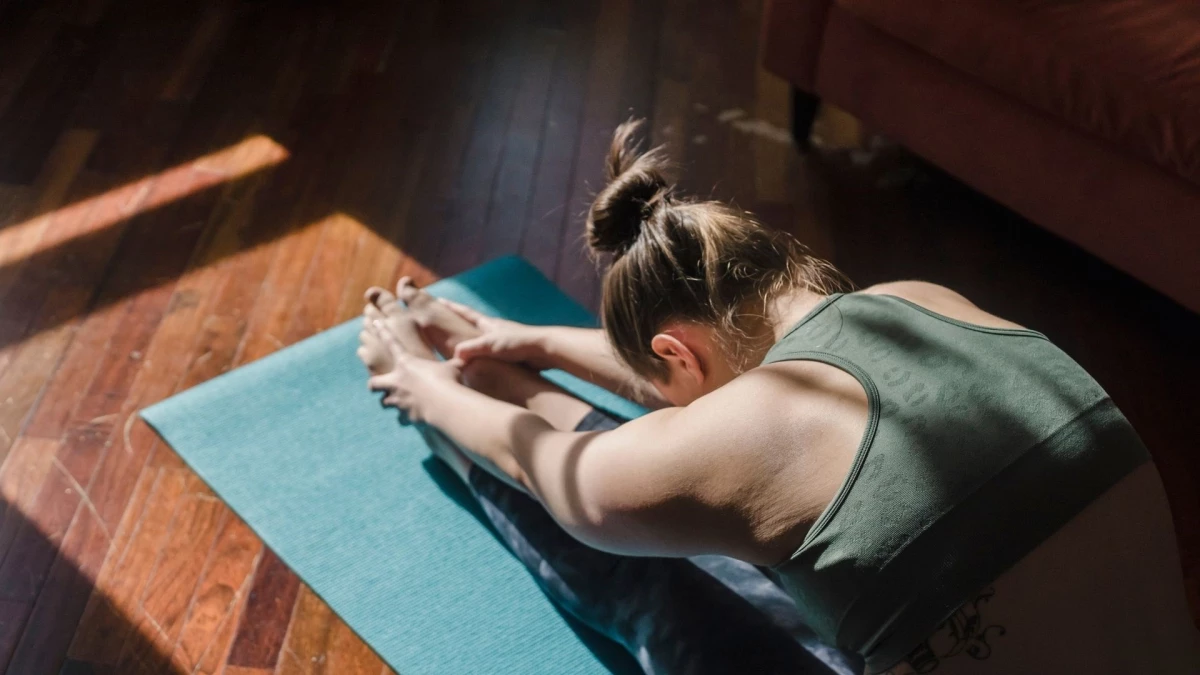 Yoga nedir ve yararları nelerdir? Zihin ve vücut sıhhatine etkileri!