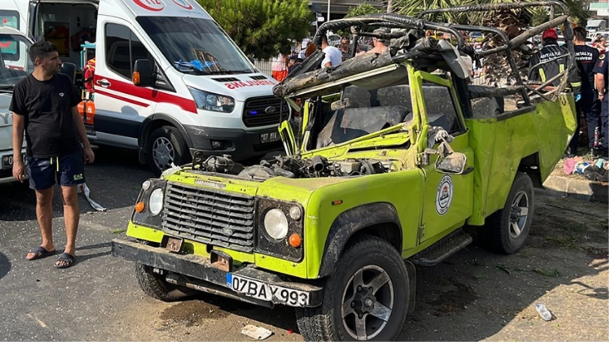 Alanya'da araba ile safari aracı çarpıştı: 2 turist hayatını kaybetti