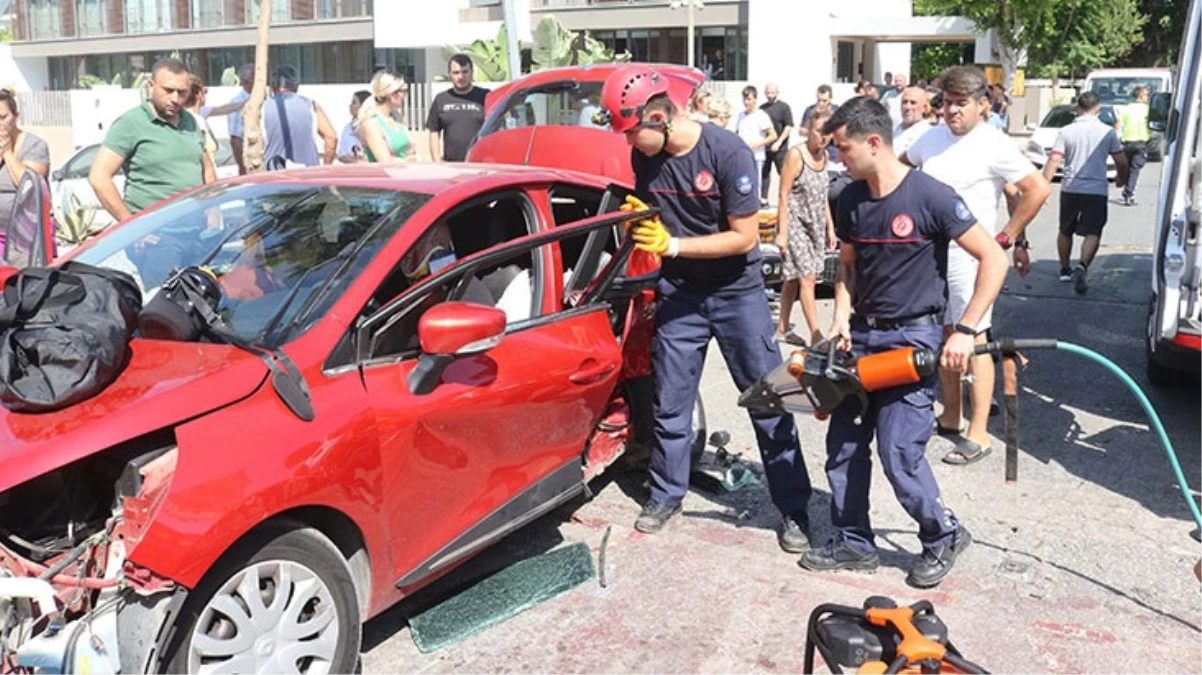 Antalyasporlu futbolcu Naldo'nun ailesi trafik kazası geçirdi! Otomobilden fırlayan oğlunun durumu kritik