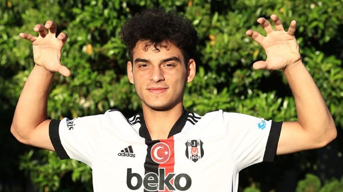 Beşiktaş'ın genç stoperi Aytuğ, Sırbistan Ulusal Grubu'nu tercih etti
