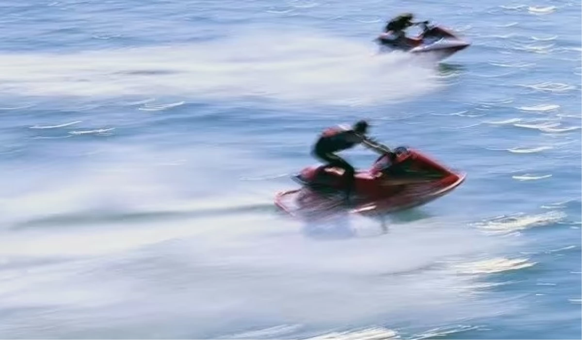 Cezayir kıyı güvenliği Fas asıllı iki turisti jet-ski üzerinde deniz hududunu aştıkları gerekçesiyle öldürdü