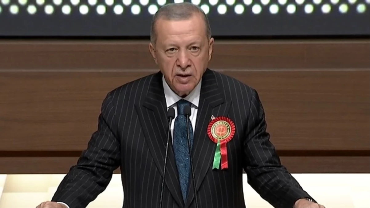 Cumhurbaşkanı Erdoğan: Muhakkak davalar için avukat tutma mecburiliği üzerinde daima birlikte çalışabiliriz