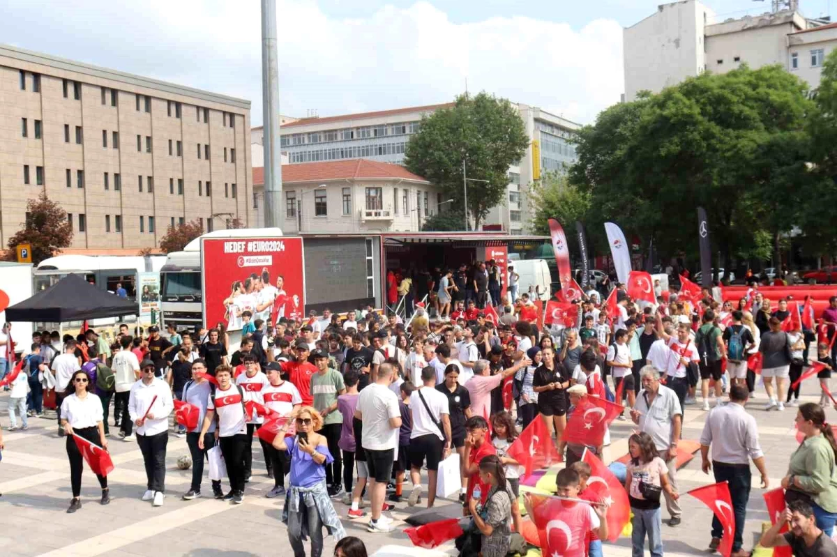 Eskişehir'de Ulusal Maç Öncesi Düzenlenen Aktiflik Ağır İlgi Gördü