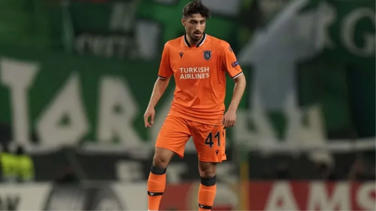 İsmi Galatasaray'la anılıyordu! Başakşehir, Berkay Özcan ile kontrat uzattı