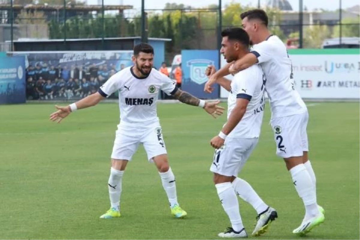 Menemen Futbol Kulübü Arnavutköy Belediyespor ile berabere kaldı