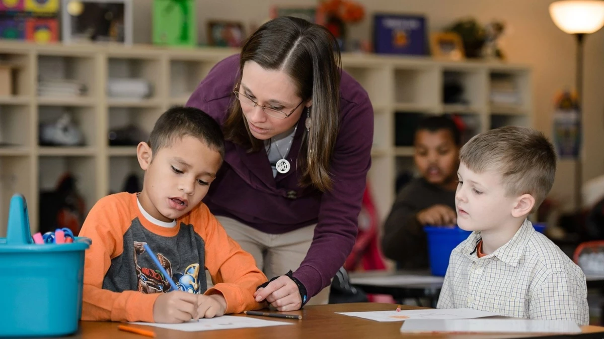 Pedagog nedir? Pedagog nasıl olunur? Pedagog misyonları nelerdir?