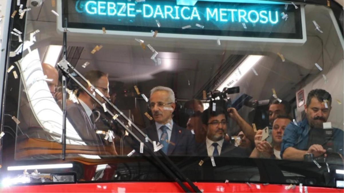 Türkiye'nin birinci yerli ve ulusal şoförsüz metro aracı sefere çıkmaya hazır